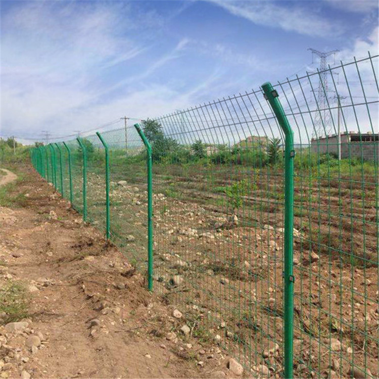 養(yǎng)殖水庫護欄網(wǎng)圖片4